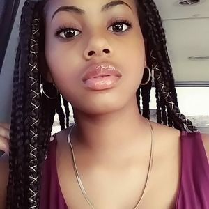 Meet your Posher, Lauryn